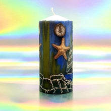 Load image into Gallery viewer, The old compass Pillar candle [product_type] Candle Affair