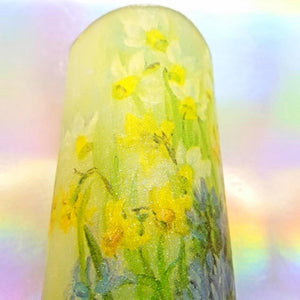 LED shimmering pillar candle - Bluebells and Daffodils