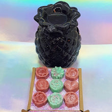Load image into Gallery viewer, Wax melt ceramic burner gift box