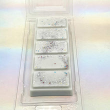Load image into Gallery viewer, Fairydust wax melts, highly scented eco soy scented snapbars clamshell