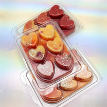 Load image into Gallery viewer, English rose waxmelts with dried rose buds, highly scented scented snapbars clamshell