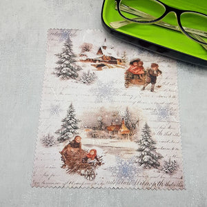 Vintage Christmas soft cloth for eyeglasses, lens, spectacles, screens, Christmas stocking filler, small gift